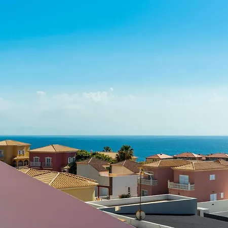 Вилла 6D Spectacular With Jacuzzi And Lounge Area
