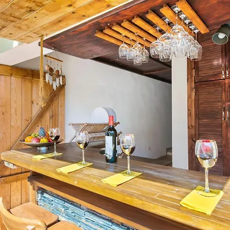 6D Spectacular With Jacuzzi And Lounge Area