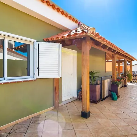 Villa 6D Spectacular With Jacuzzi And Lounge Area *